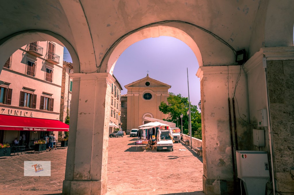 Civitella del Tronto, Collegiata di San Lorenzo- Turista a due passi da casa