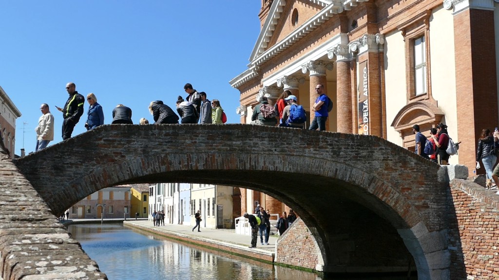 Comacchio, ponte sbirri e Ospedale infermi