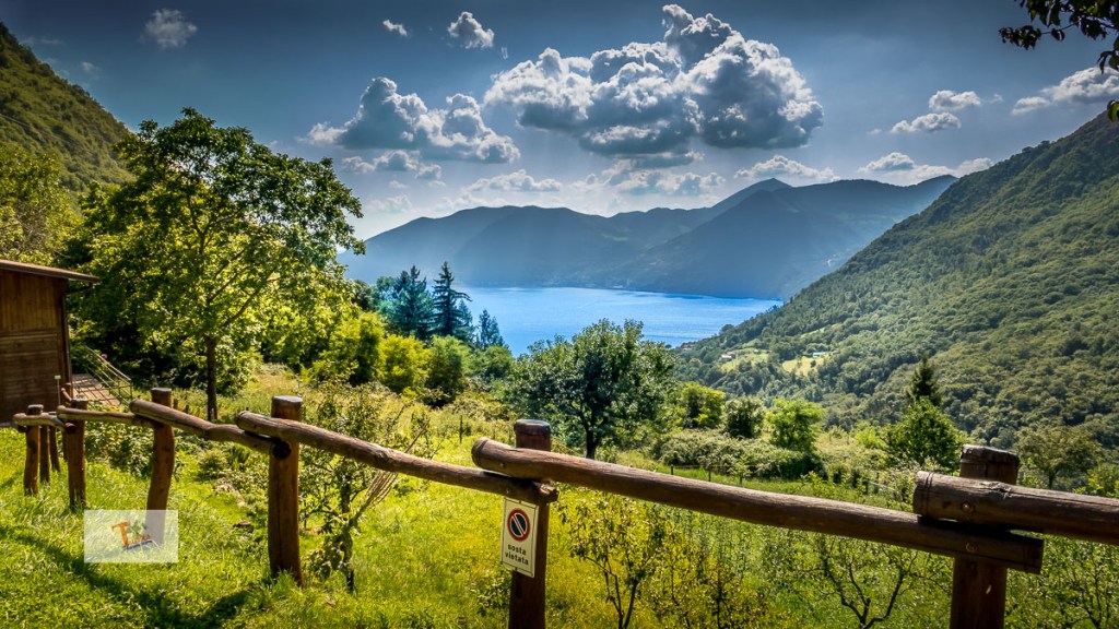Piramidi di Zone, panorama sul lago d'Iseo - Turista a due passi da casa