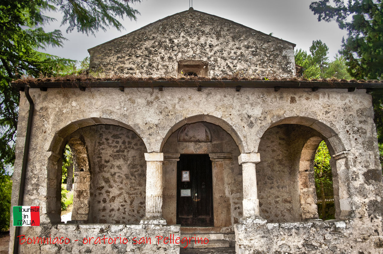 Bomniaco, salita verso il castello