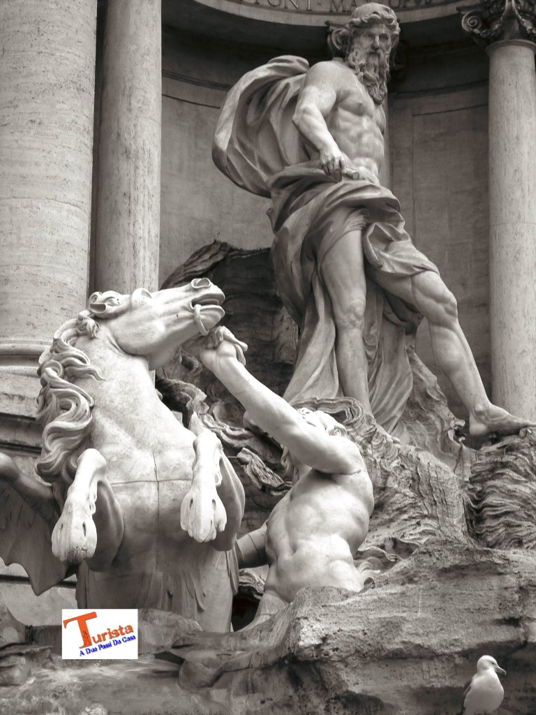 Roma, Fontana di Trevi, particolare - Turista A Due Passi Da Casa