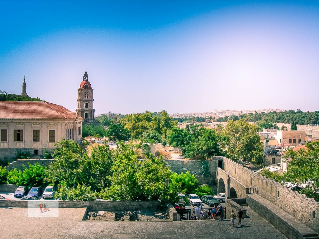 Rodi, vista sulla città dal palazzo dei Cavalieri - Turista a due passi da casa