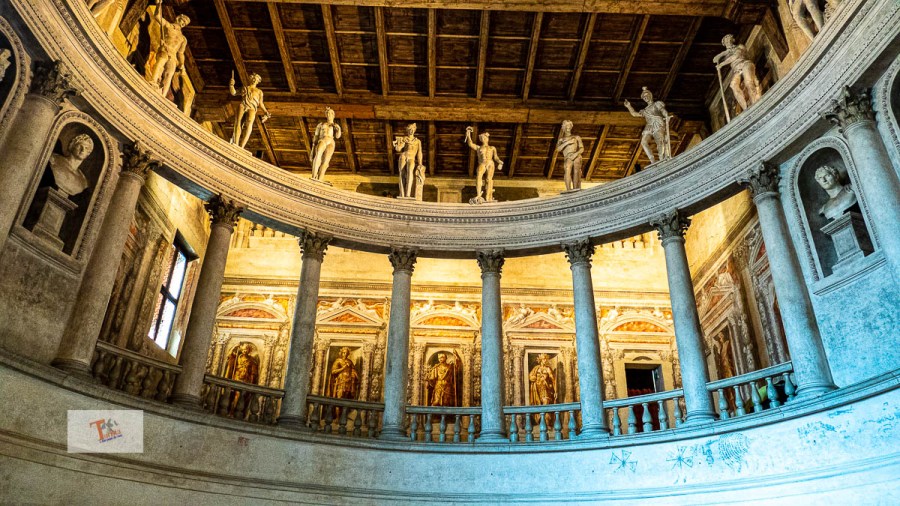 Sabbioneta, Teatro Olimpico - Turista a due passi da casa