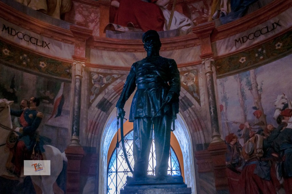 San Martino della Battaglia, statua a Vittorio Emanuele II - Turista a due passi da casa