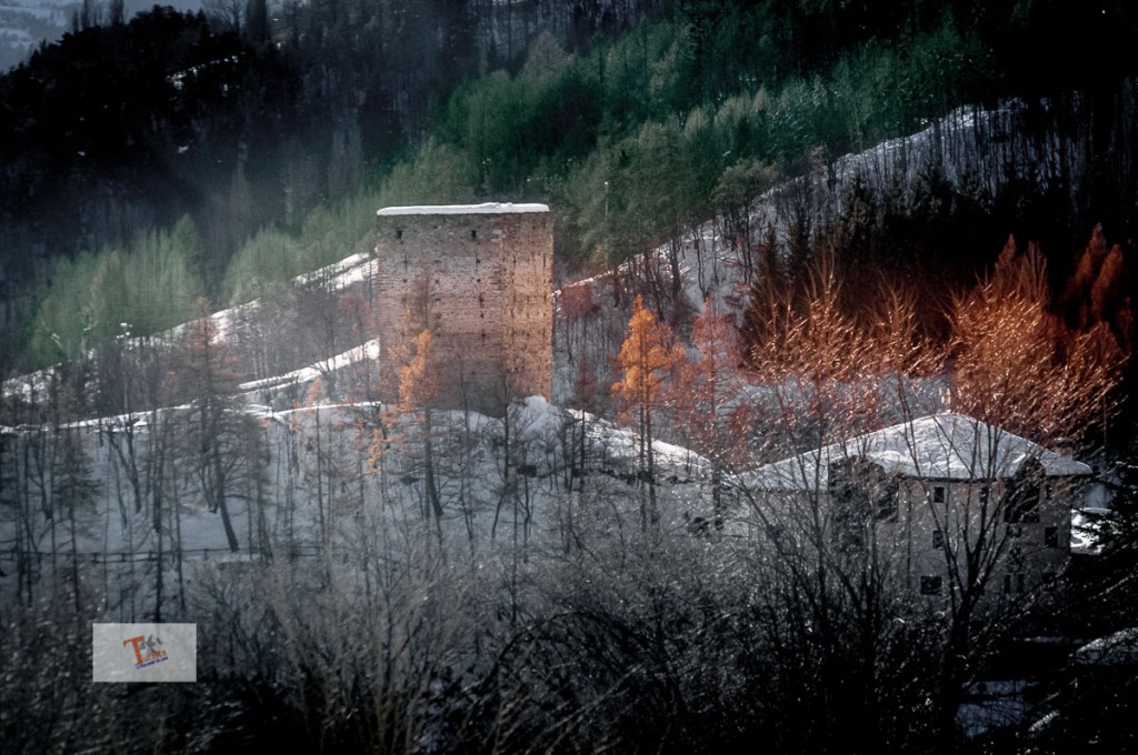 Gignod torre - Turista a due passi da casa