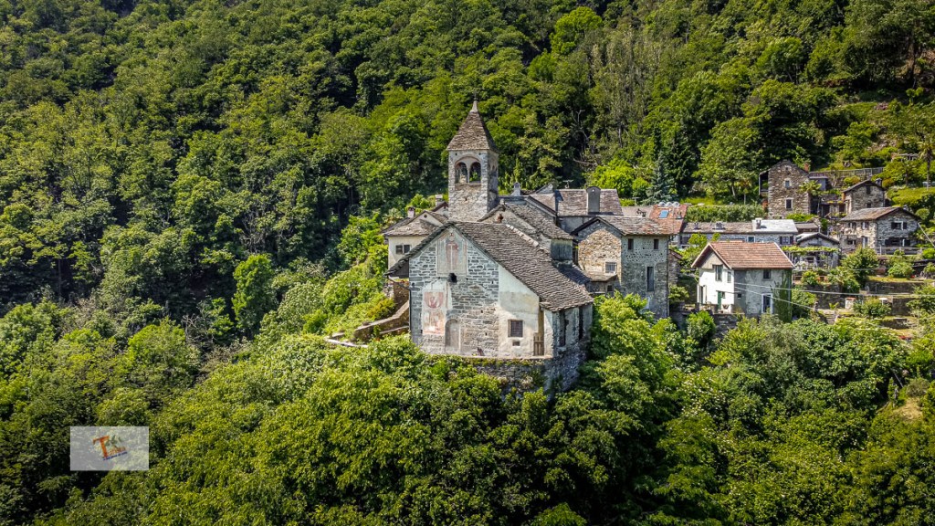 Trekking verso l’antico borgo di Carmine&nbsp;Superiore
