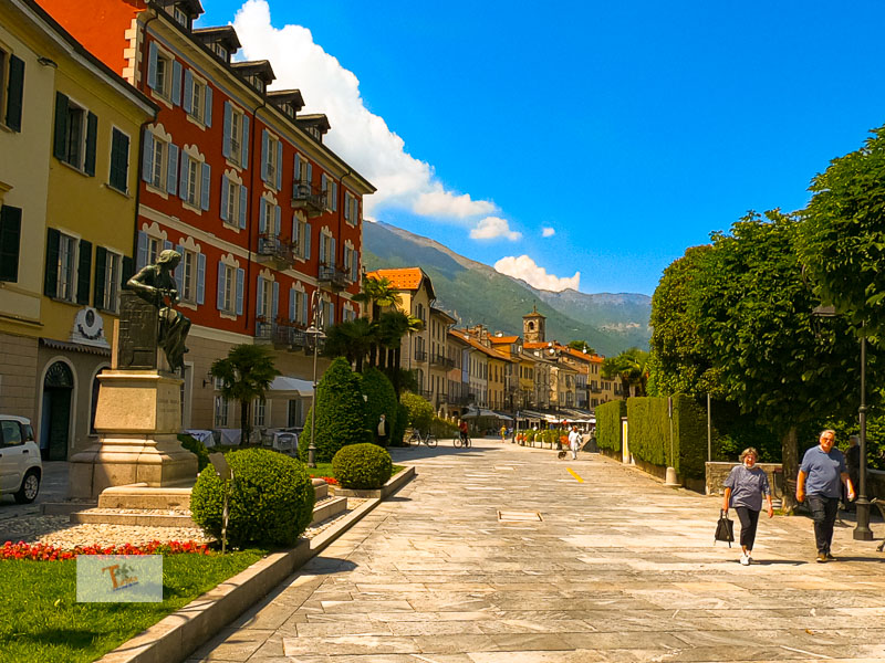Cannobio, lungolago - Turista a due passi da casa