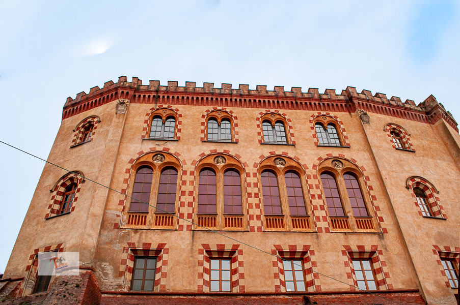 Barolo, castello Falletti - Turista a due passi da casa