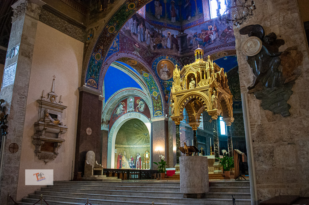 Ascoli Piceno, Duomo Sant'Emidio, interno - Turista a due passi da casa