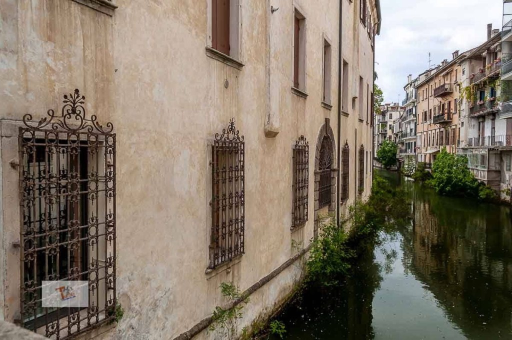 Padova, scorcio - Turista a due passi da casa