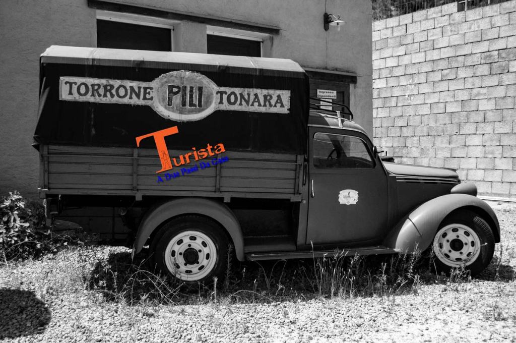 Tonara, sulla via del torrone e dei campanacci in&nbsp;Sardegna