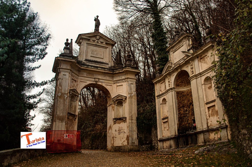 Varese, Sacro Monte, Arco di San Carlo - Turista A Due Passi Da Casa