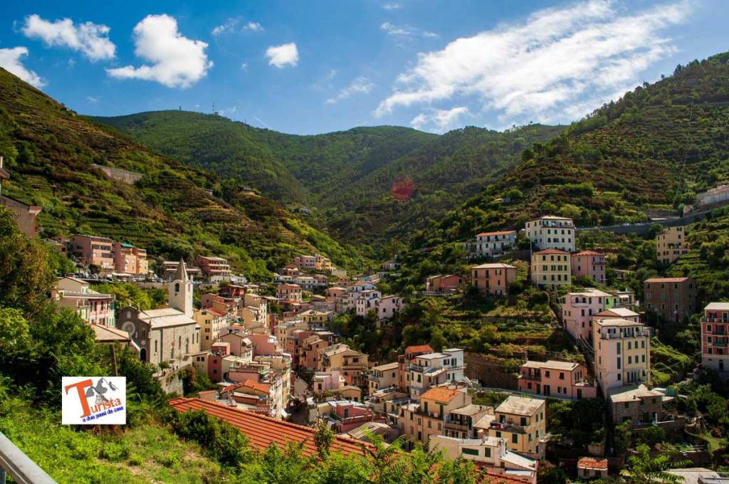 Cinque terre, Riomaggiore, il borgo -Turista A Due Passi Da Casa