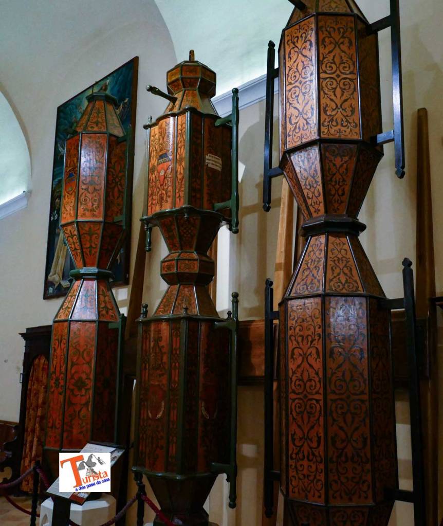 ubbio, i Ceri, Turista A Due Passi Da Casa