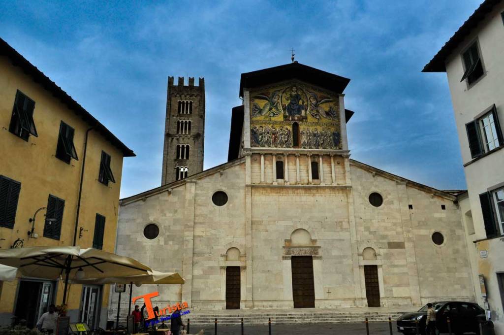 Lucca, Chiesa di San Frediano - Turista A Due Passi Da Casa