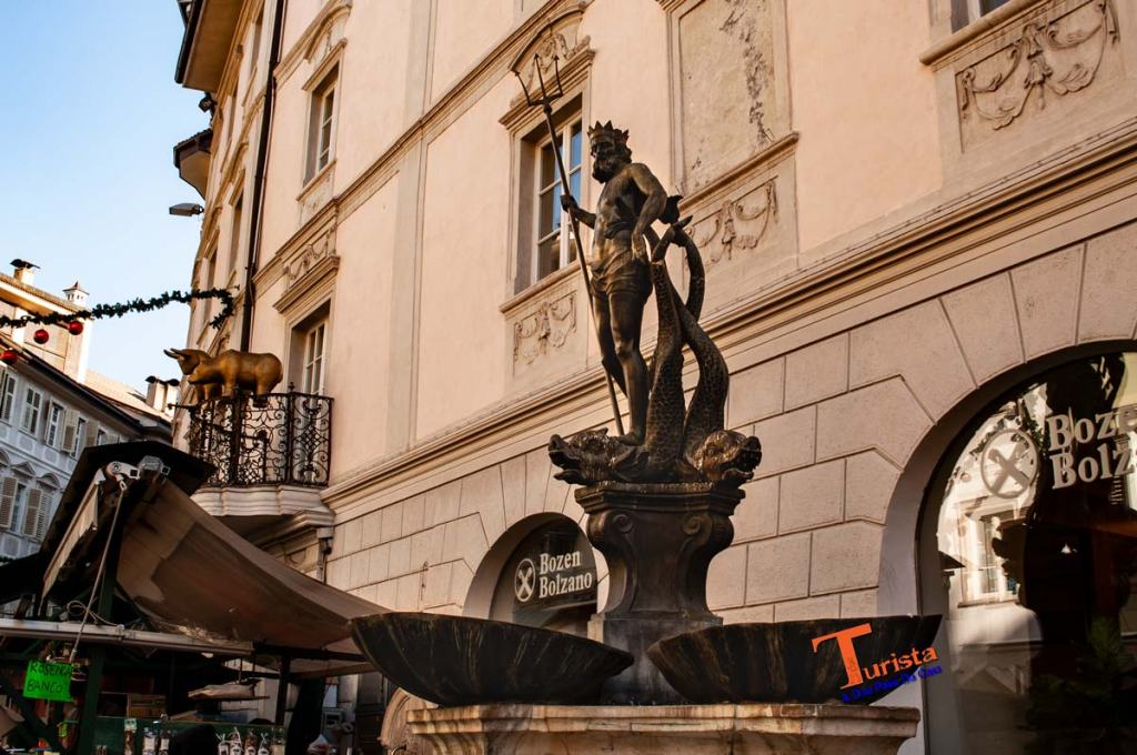 Bolzano, fontana del Tritone - Turista A Due Passi Da Casa