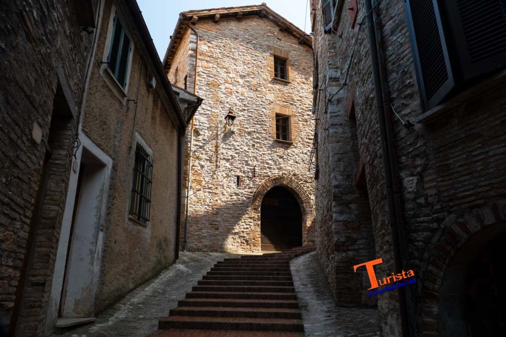 Fossato di Vico, Salita al forno del pan veniale -Turista A Due Passi Da Casa