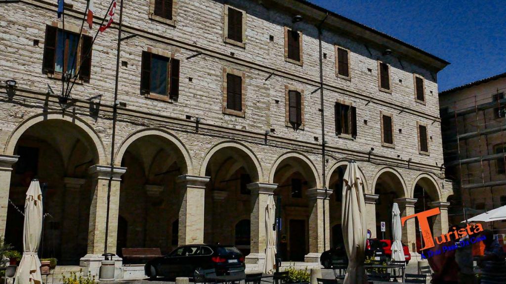 Sassoferrato (An), Palazzo comunale - Turista A Due Passi Da Casa