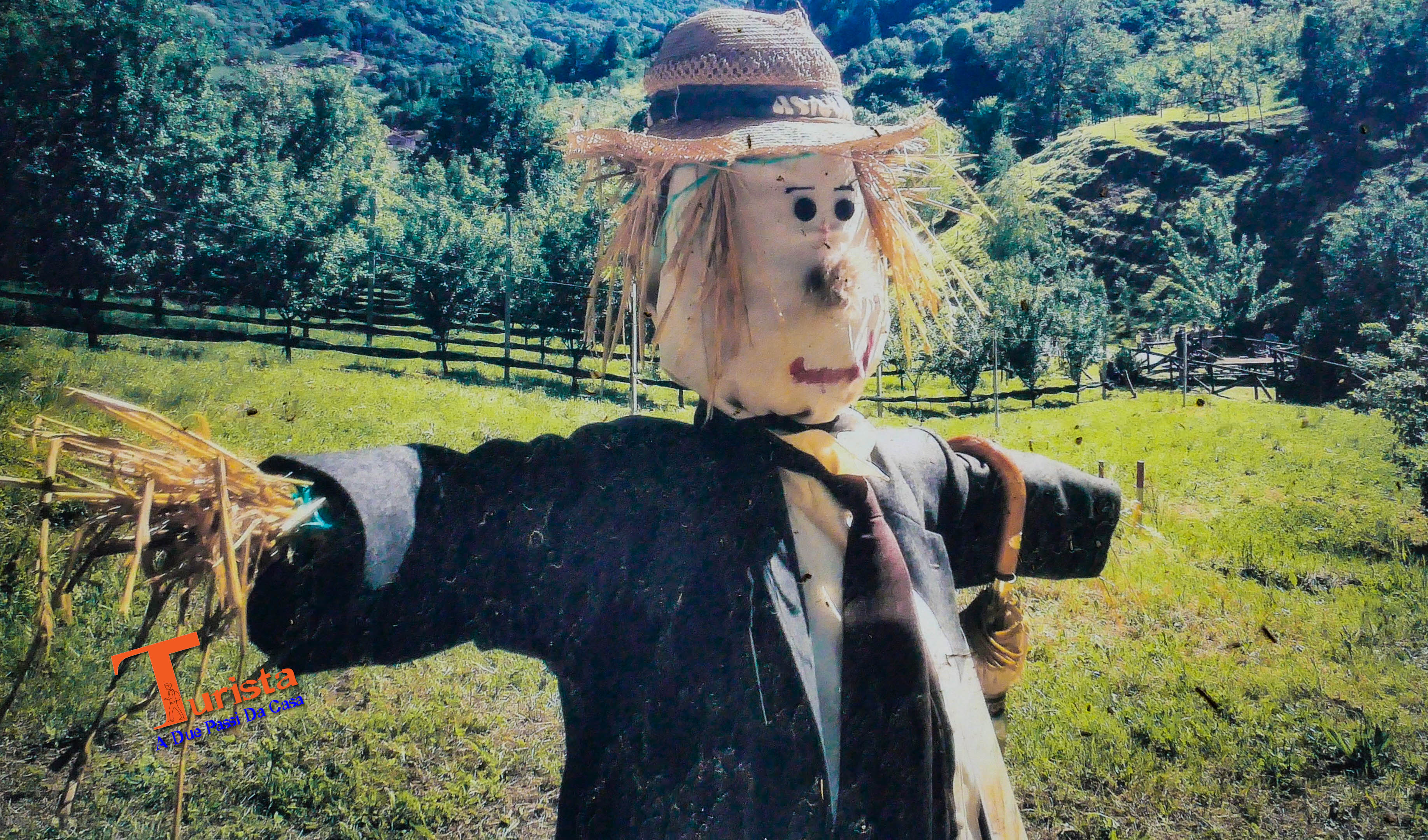 Castellar, uno spaventapasseri - Turista A Due Pasi Da Casa