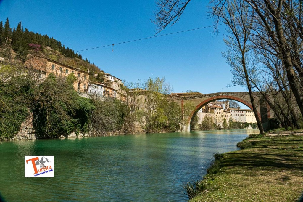 Fossombrone, ponte sul Metauro - Turista A Due Passi Da Casa