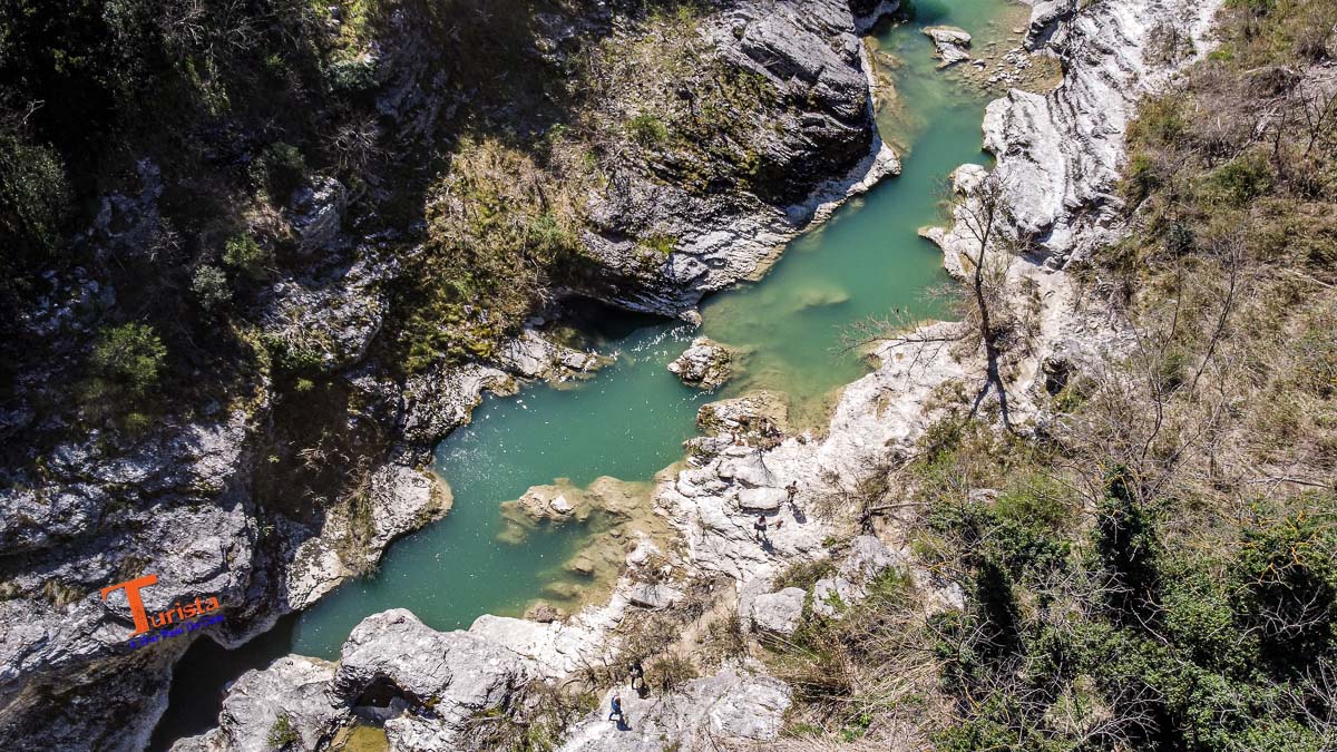 Fossombrone, Marmitte dei Giganti 03- Turista A Due Passi Da Casa