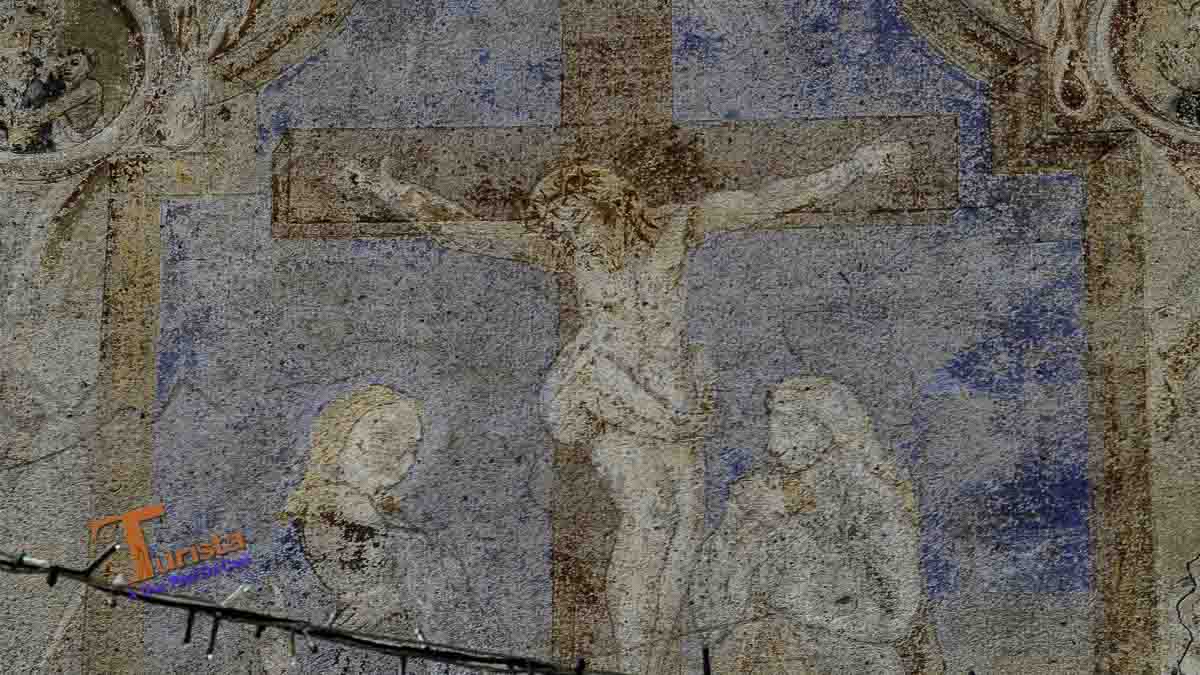 Bondone, affresco Crocifisso- Turista A Due Passi Da Casa