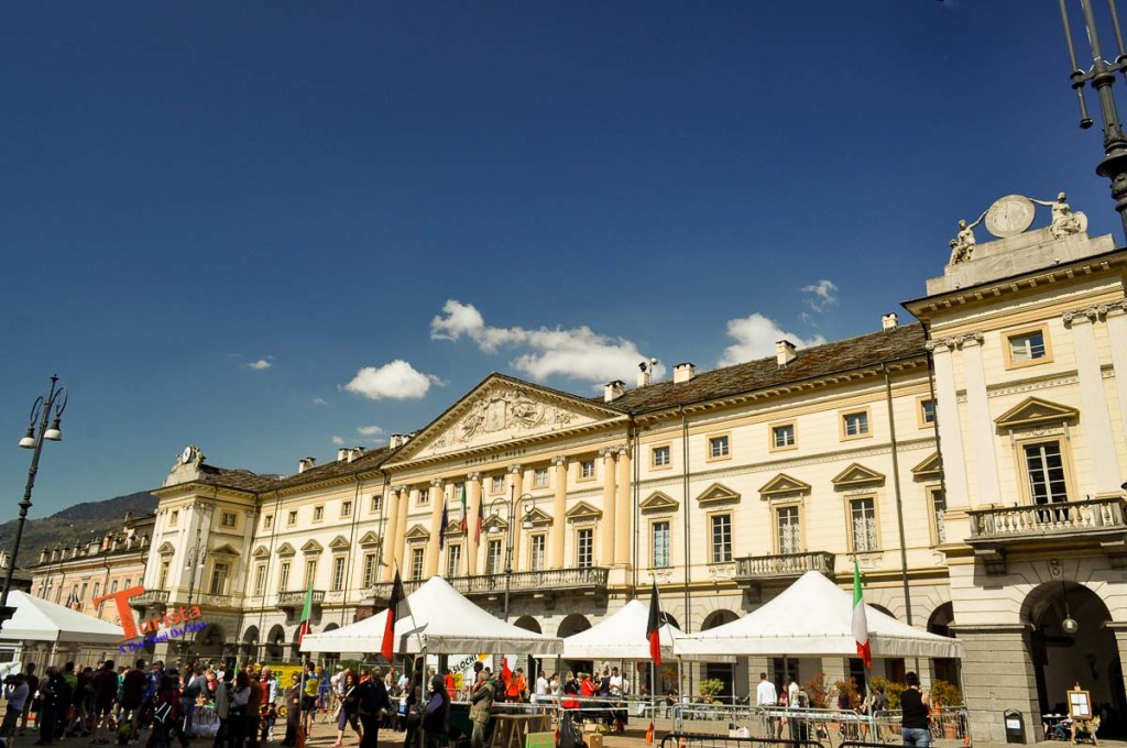 Aosta, Palazzo del Municipio- Turista A Due Passi Da Casa