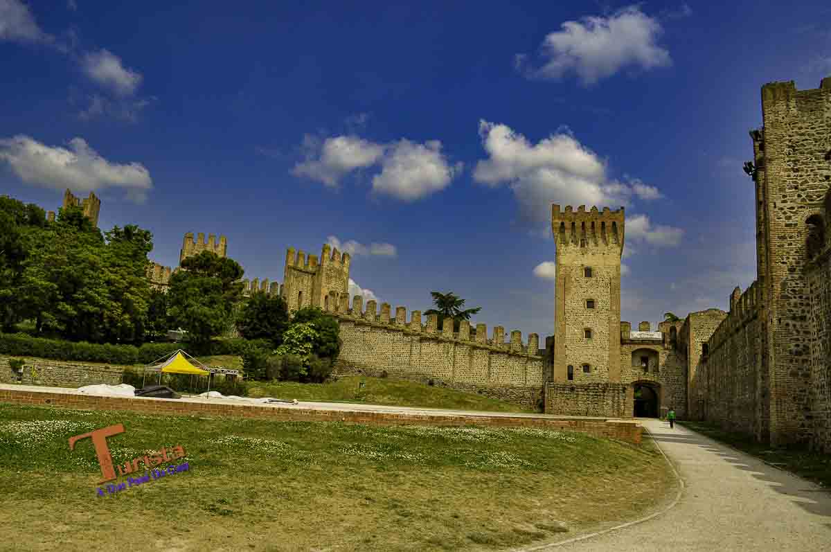 Este, mura di Castello Carrarese- Turista A Due Passi Da Casa
