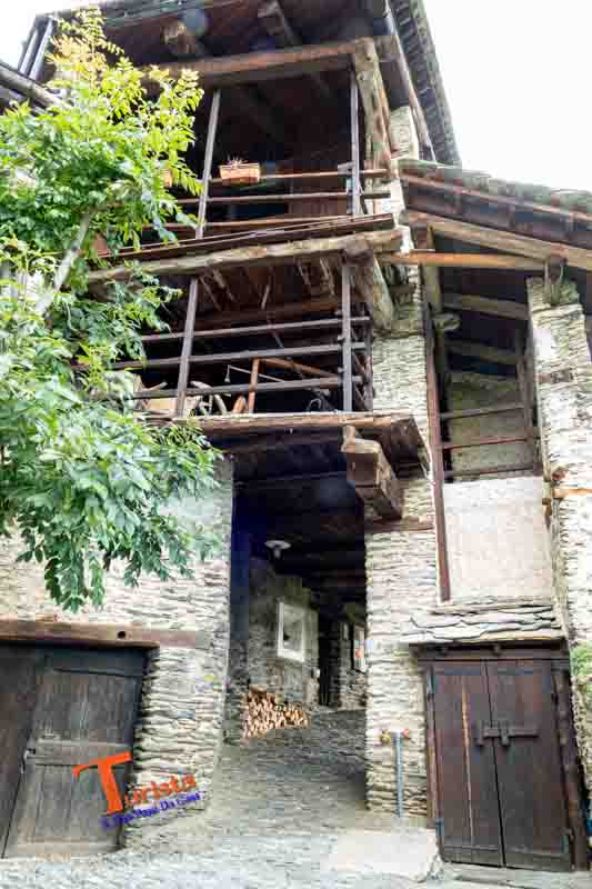 Elva, case del borgo - Turista A Due Passi Da Casa