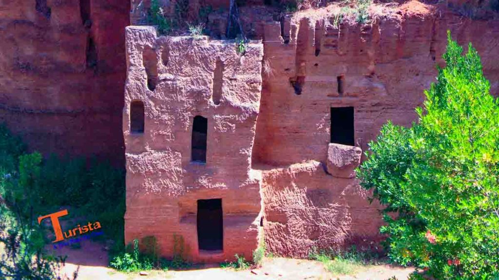 Parco Archeologico di Baratti e Populonia, Necropoli delle Grotte - Turista A Due Passi Da Casa