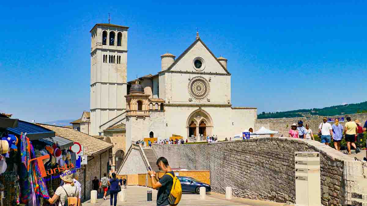 Assisi, Basilica San Francesco - Turista A Due Passi Da Casa
