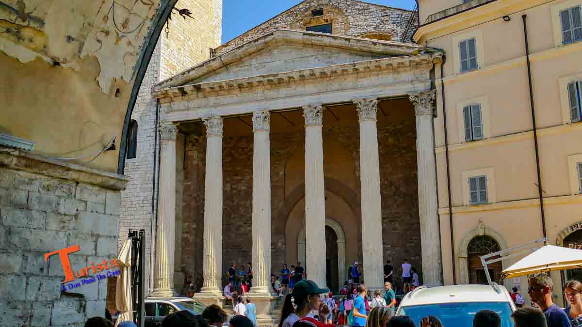 Assisi, Tempio Chiesa di Minerva - Turista A Due Passi Da Casa