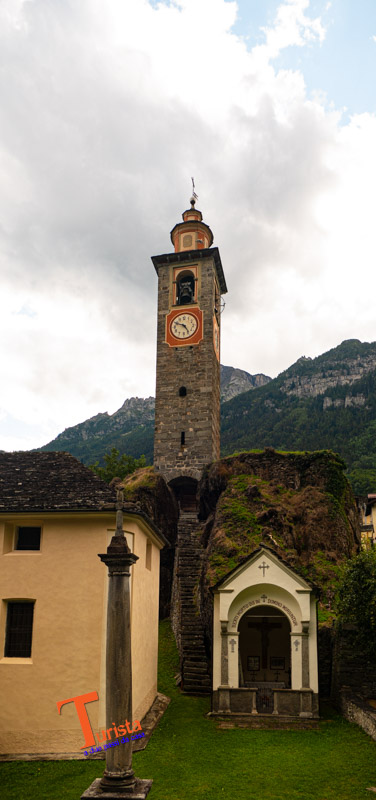 Croveo, chiesa parrocchiale, il campanile- Turista A Due Passi Da Casa