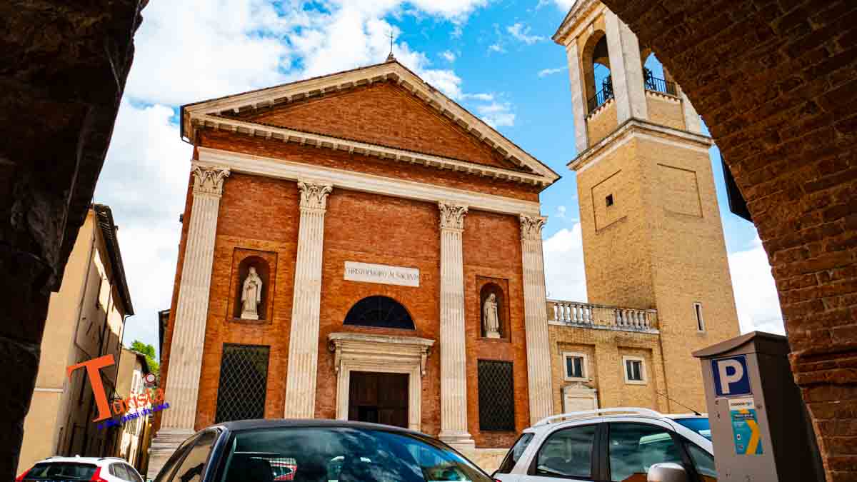 Urbania, Cattedrale - Turista A Due Passi Da Casa