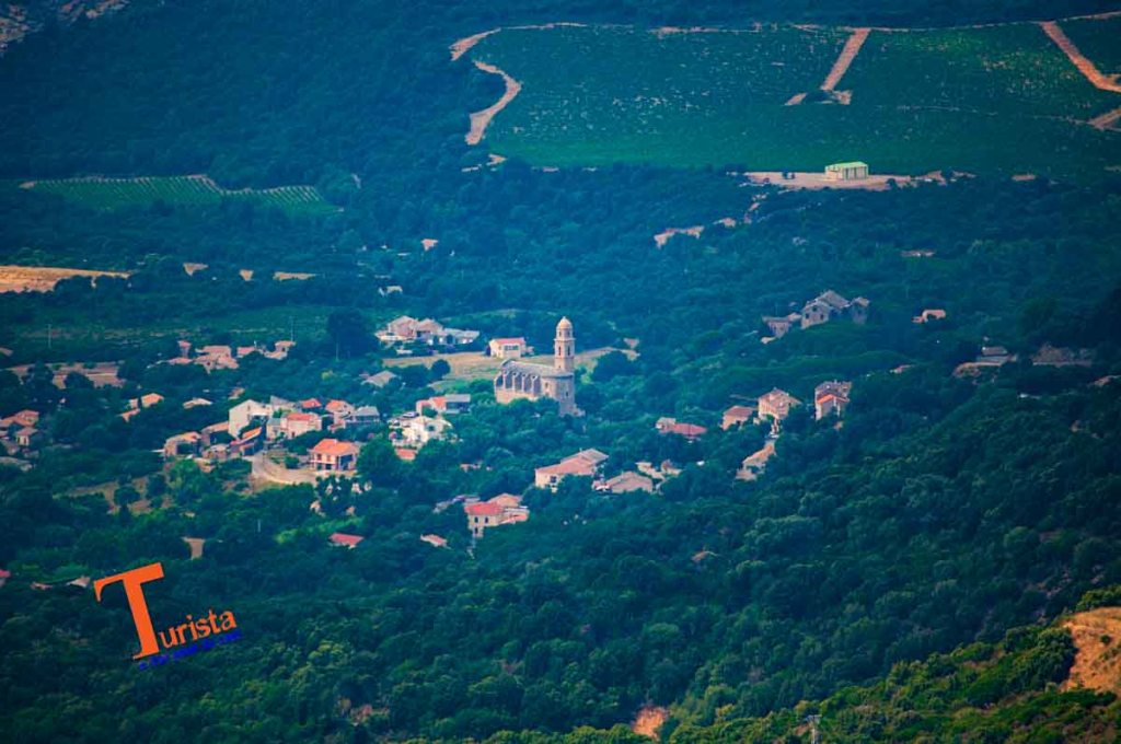 Cap Corse, Patrimonio vista dall'alto- Turista A Due Passi Da Casa