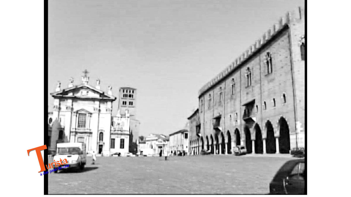 Mantova, Piazza Sordello- Turista A Due Passi Da Casa