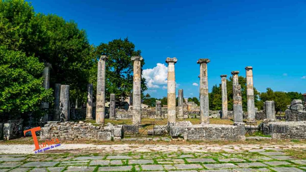 Altilia Sepino, Colonne del Tempio - Turista A Due Passi Da Casa