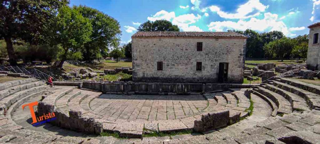 Altilia Sepino, il Teatro romano - Turista A Due Passi Da Casa