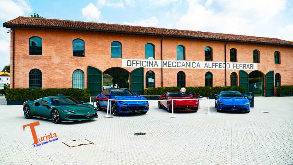 Modena, Museo Enzo Ferrari - Turista a Due Passi Da Casa