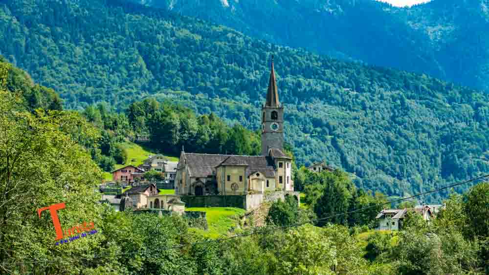 Baceno, vista su chiesa Monumentale - Turista a Due Passi Da Casa