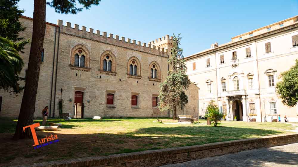 Fano, Palazzo Malatestiano - Turista a Due Passi Da Casa