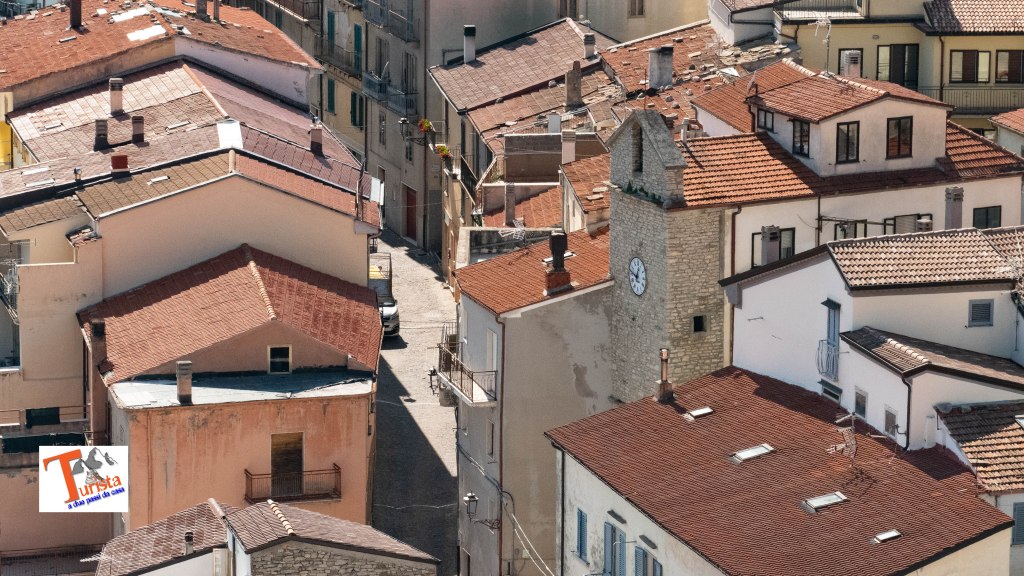 Pietrabbondante, Torre dell'Orologio- Turista A Due Passi Da Casa