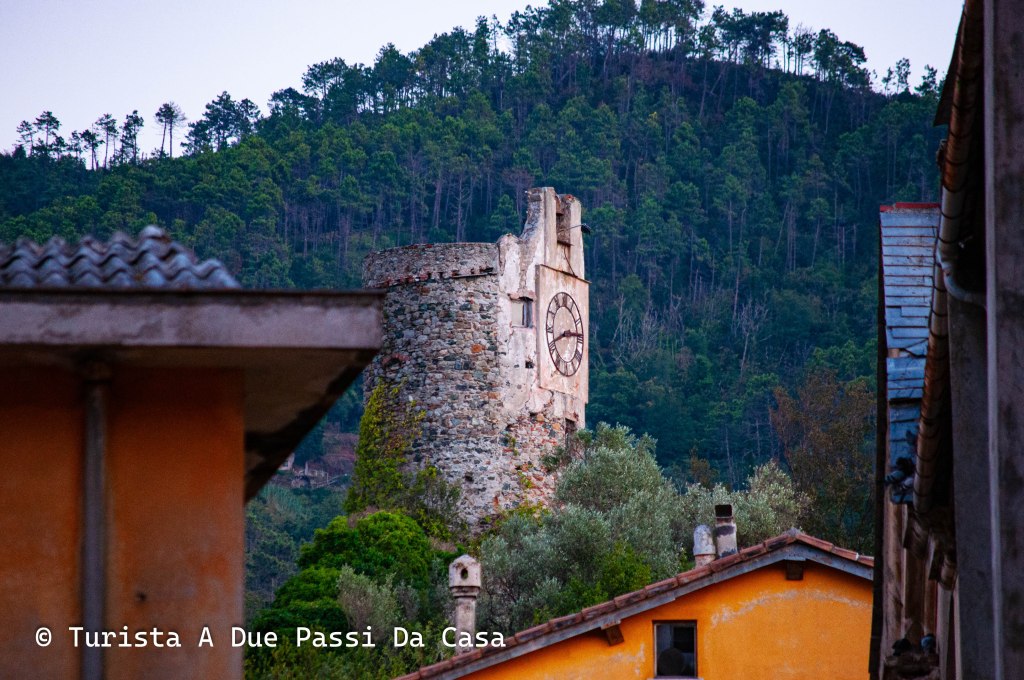 Levanto, torre dell'Orologio - Turista A Due Passi Da Casa