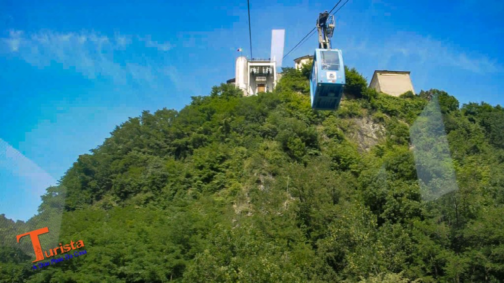 Varallo, Sacro Monte, la funivia - Turista A Due Passi Da Casa