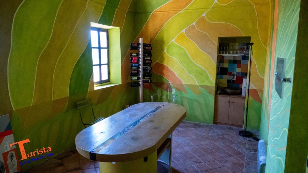 Castagnole delle Lanze, ex chiesa battuti bianchi, sala degli adottanti - Turista A Due Passi Da Casa