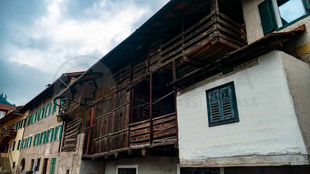 Una casa tipica di Predazzo - Turista A Due Passi Da Casa