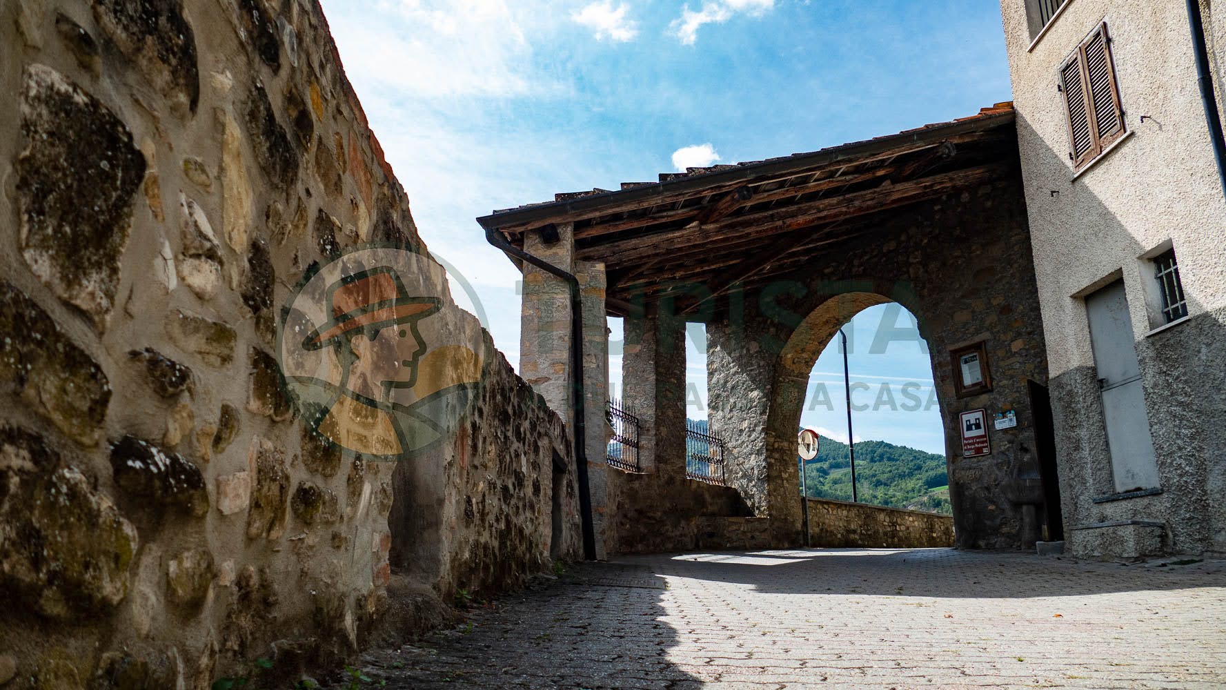 La Porta d'Ingresso nel centro storico di Bagnaria - Turista A Due Passi Da Casa