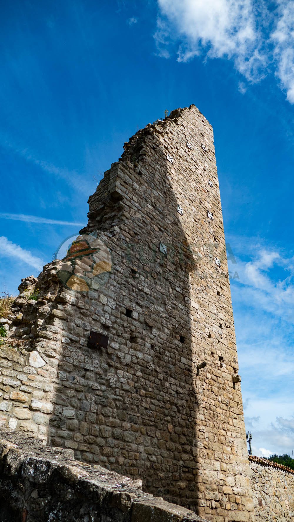 I ruderi del castello di Bagnaria - Turista A Due Passi Da Casa