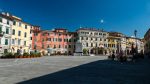 Sarzana, Piazza Garibaldi - Turista A Due Passi Da Casa