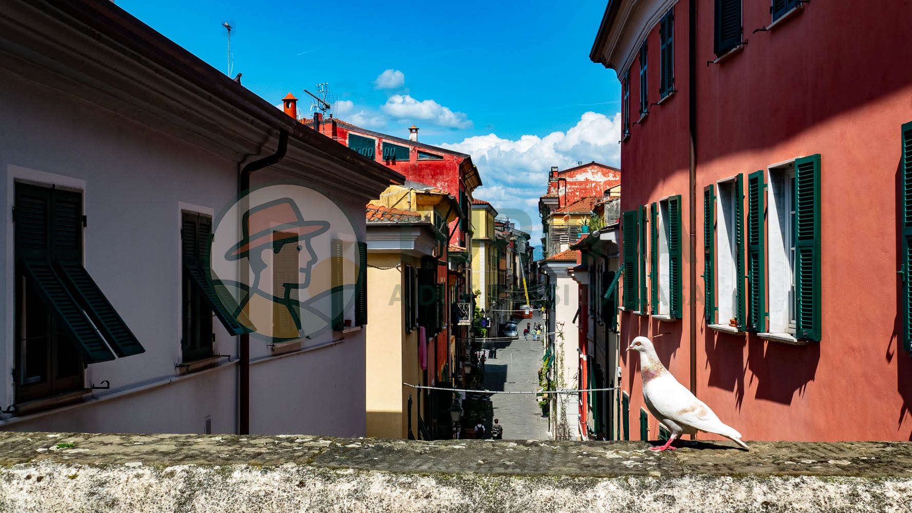 Sarzana, Via Mazzini - Turista A Due Passi Da Ca